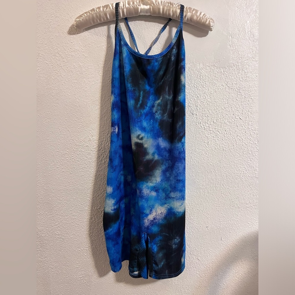 🎁*Cute Blue/Black Tie-Dye Ribbed Sleeveless Romper - Picture 2 of 5